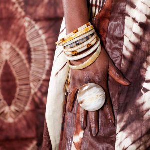 Bague en corne de zébu : plateau