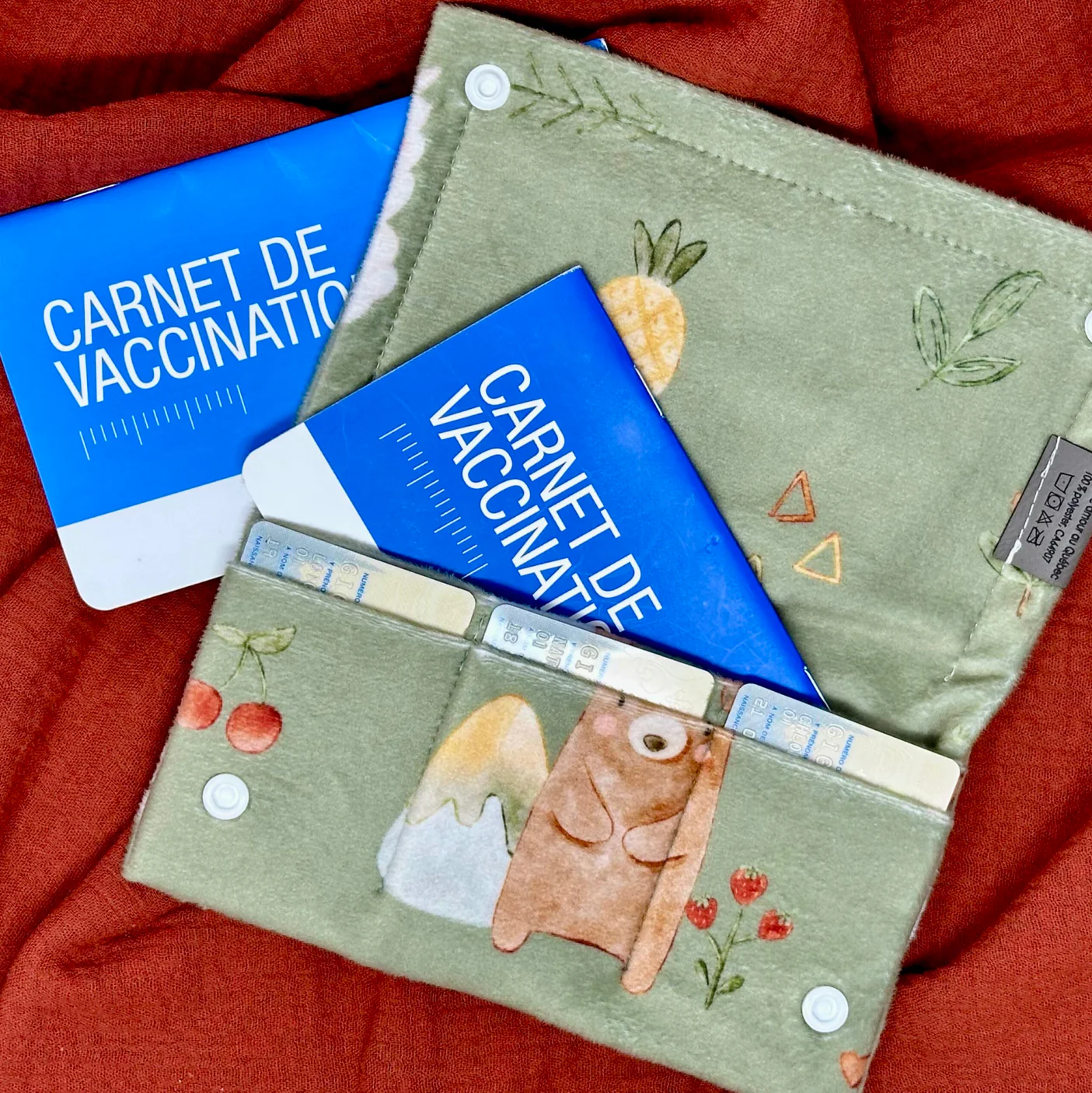 Protège Carnet Ours Lama – Image 3