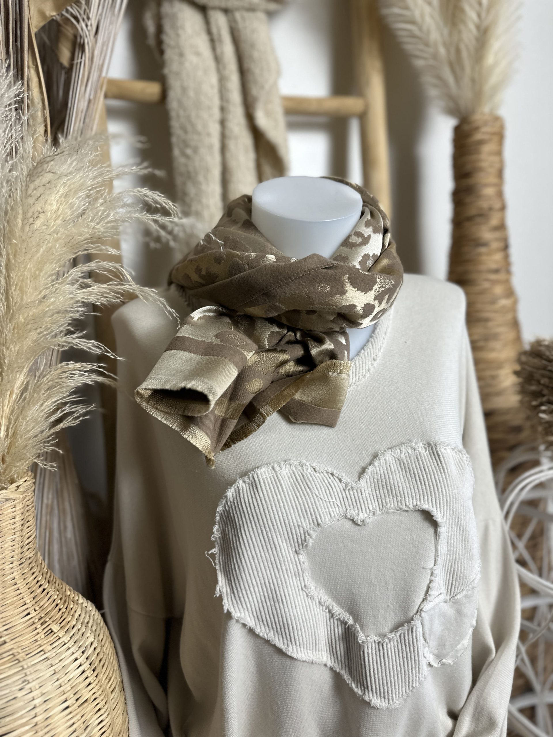 Sweat chaleureux beige – Image 4