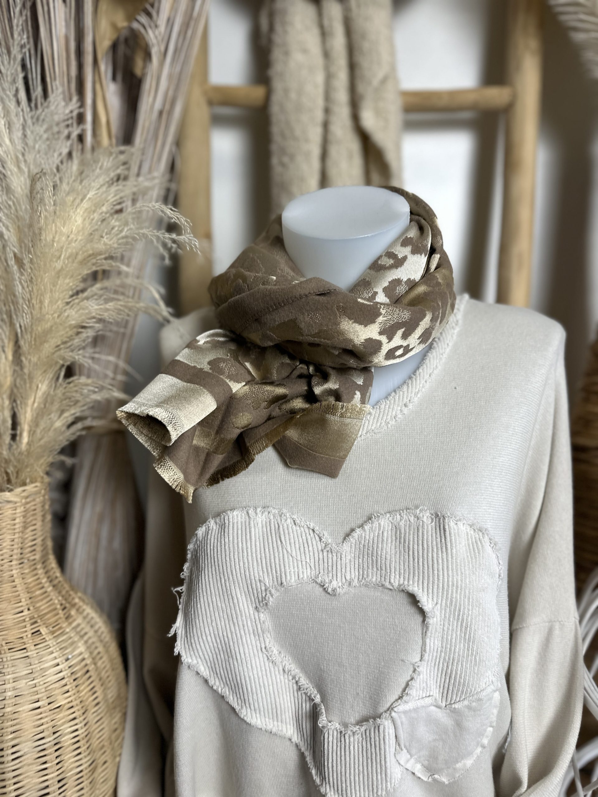 Sweat chaleureux beige – Image 3