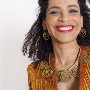 Collier en bronze « Divinity »