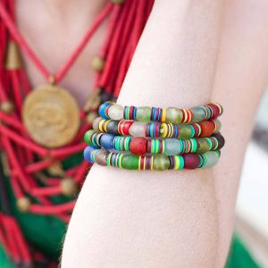 Bracelet africain bakélite et pâte de verre recyclé