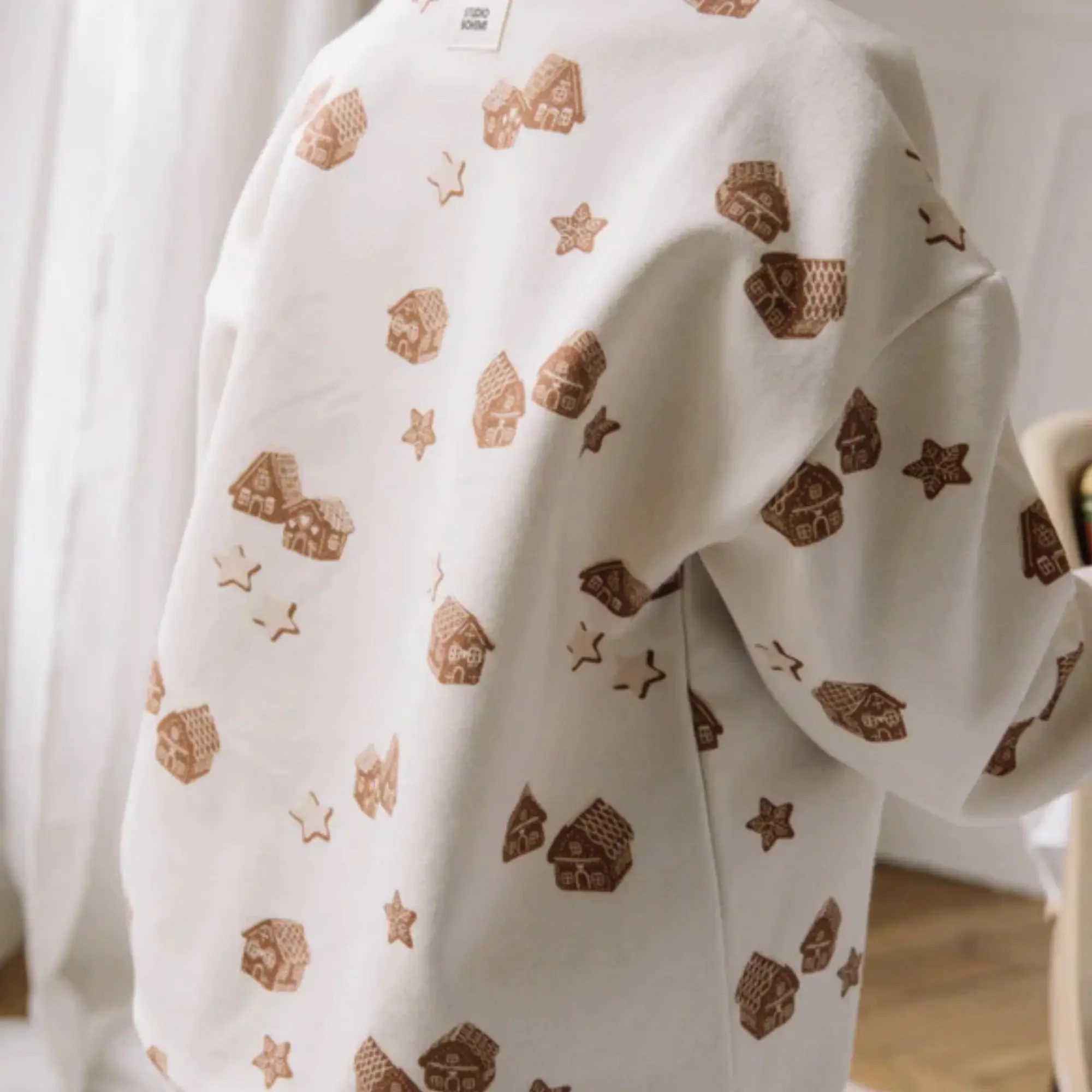 Sweat Bart / Ecru Village de Noël – Image 4